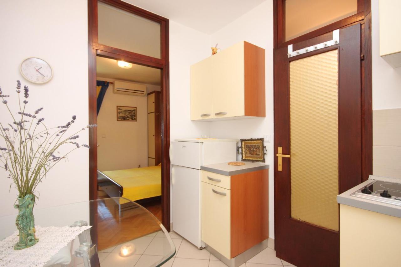 Apartment Mali Losinj 7879B Eksteriør billede
