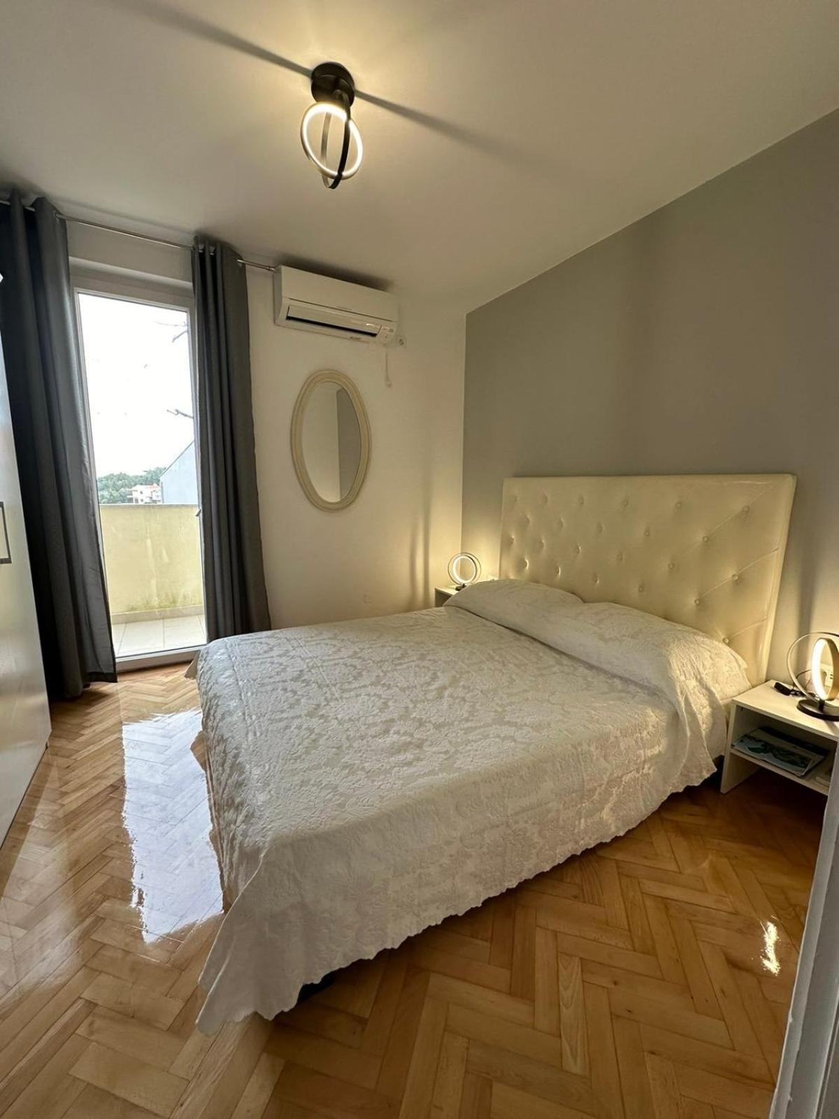 Apartment Mali Losinj 7879B Eksteriør billede